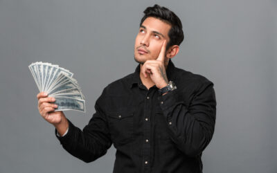 Investir ou poupar, o que é melhor? Desmistificando o ‘hype’ do investimento