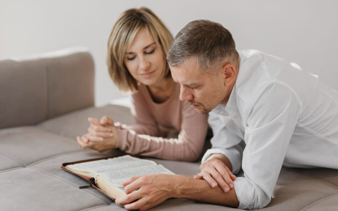 Bíblia para casal: fortaleça o diálogo com a palavra de Deus