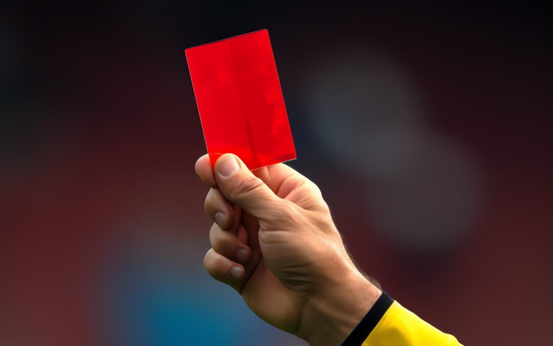 Cartão amarelo e vermelho: 12 situações que mais geram confusão