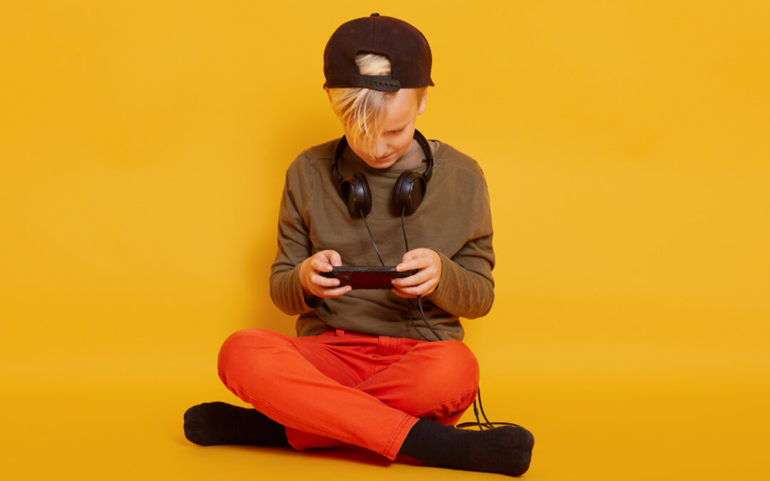 Como a lógica dos jogos do Roblox ajuda crianças a desenvolver pensamento estratégico